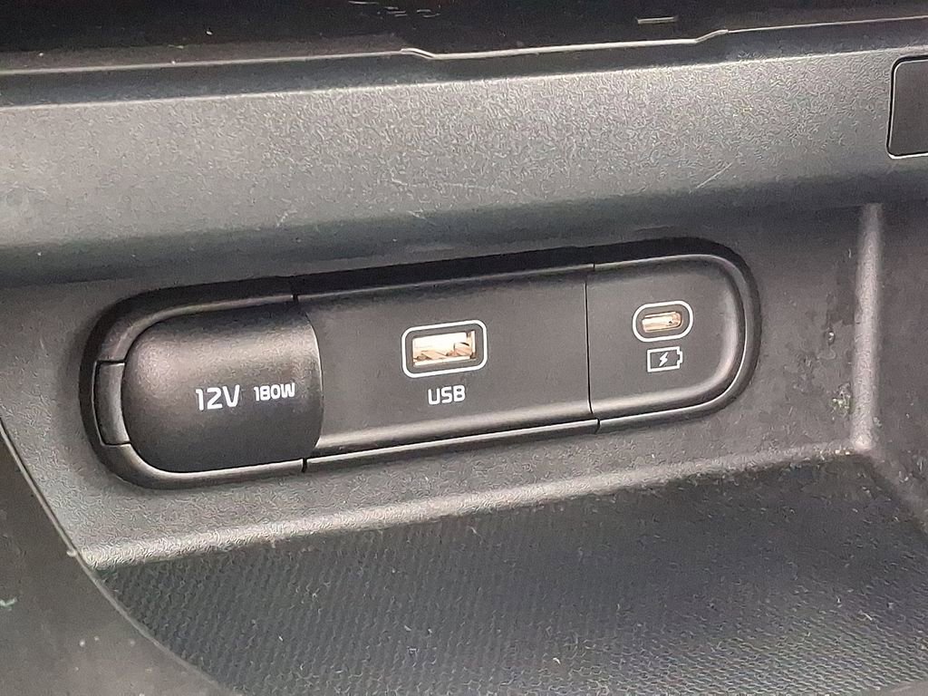 Used 2024 Kia Seltos SX w/ SX Sunroof Package image 26