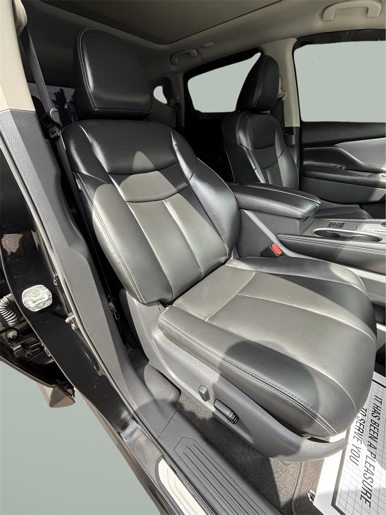 Used 2020 Nissan Murano SV w/ Premium Package image 23