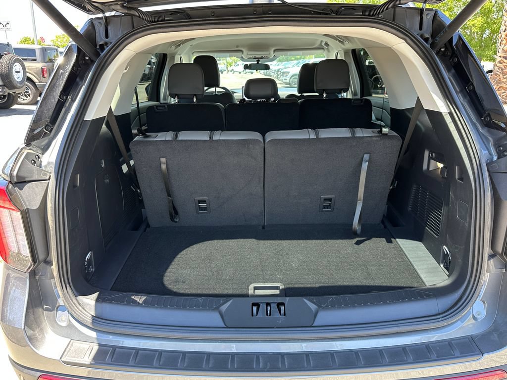 Certified 2026 Ford Explorer Active w/ Active Comfort Package RWD image 23