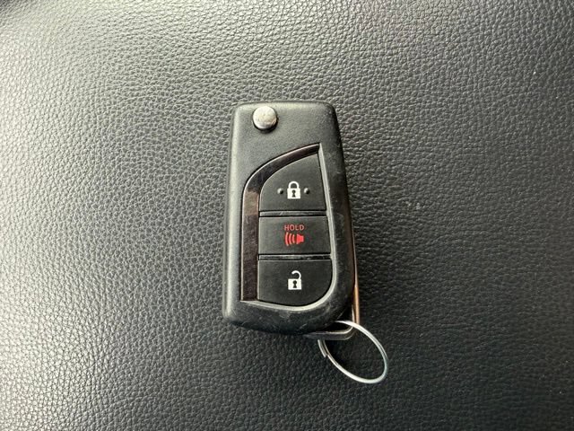 Used 2023 Toyota RAV4 LE AWD/4WD image 25