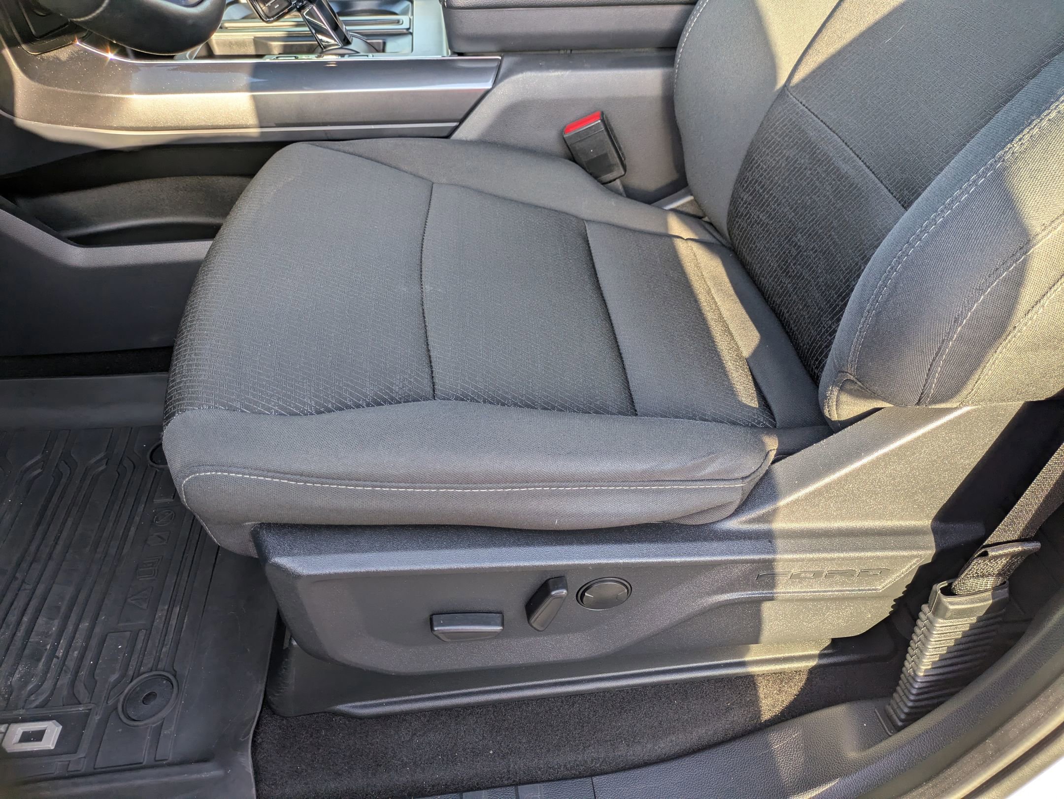 Certified 2023 Ford F150 XLT w/ Equipment Group 302A High image 16