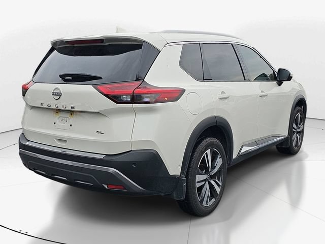 Used 2023 Nissan Rogue SL w/ SL Premium Package FWD image 3