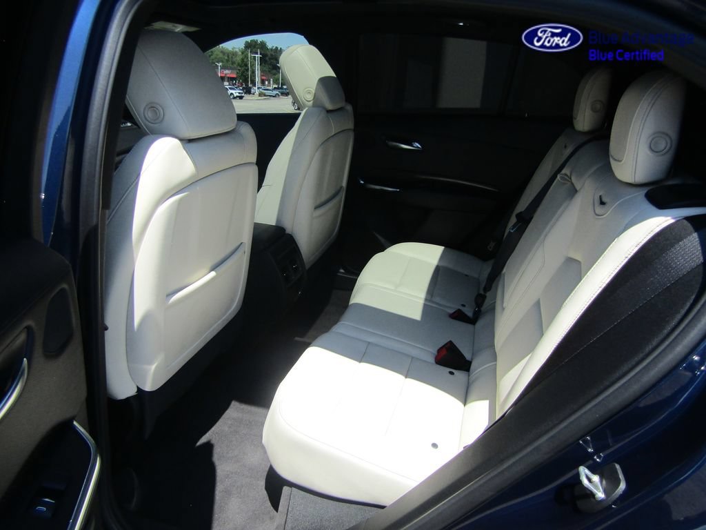 Used 2020 Cadillac XT4 Sport w/ Sun And Sound Package AWD/4WD image 27