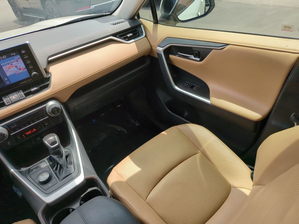 Used 2019 Toyota RAV4 Limited w/ Limited Grade Weather Package AWD/4WD image 18