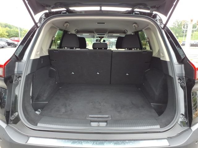 Used 2023 Nissan Rogue SV AWD/4WD image 10
