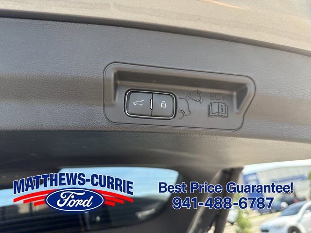 Certified 2022 Ford Explorer Limited w/ Equipment Group 301A RWD image 15