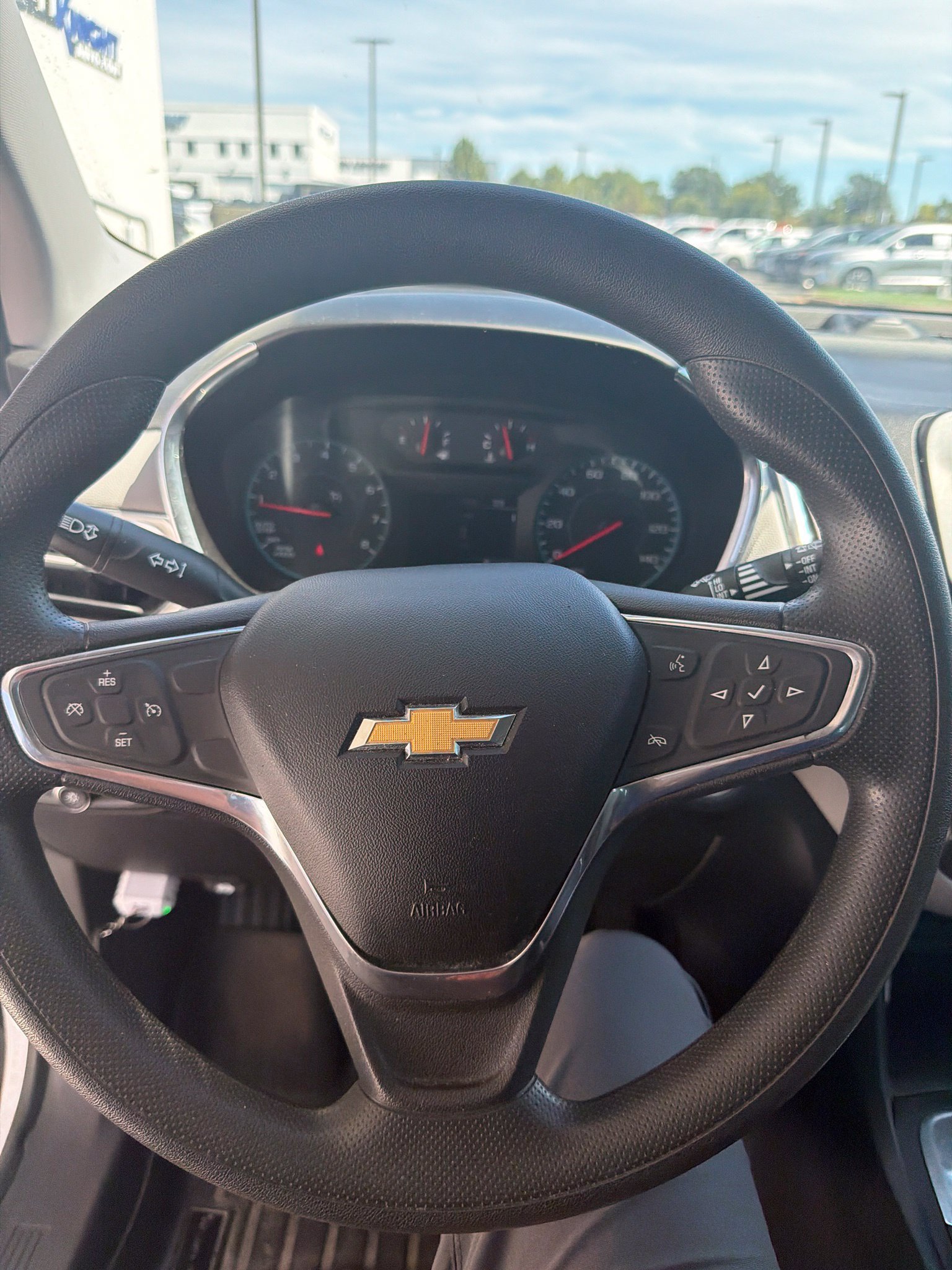 Used 2019 Chevrolet Equinox LS FWD image 9