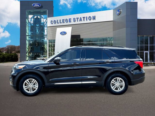 Certified 2023 Ford Explorer XLT RWD image 4