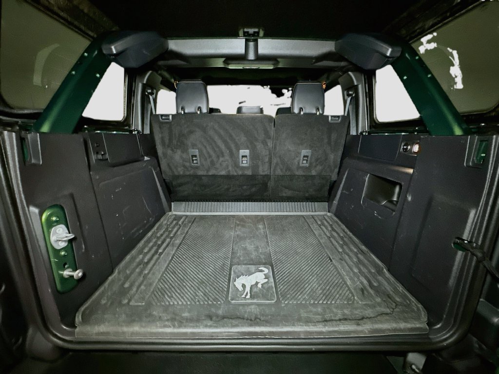 Certified 2022 Ford Bronco Badlands w/ Sasquatch Package AWD/4WD image 32