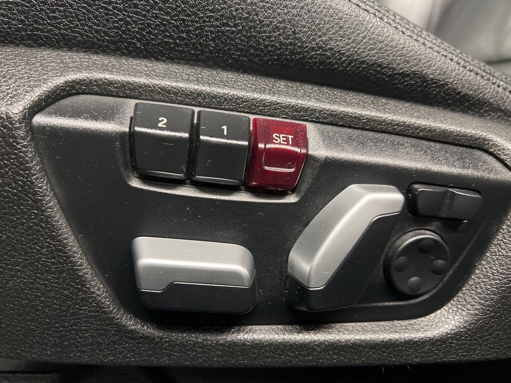 Used 2018 BMW 330i xDrive Sedan w/ Convenience Package image 27