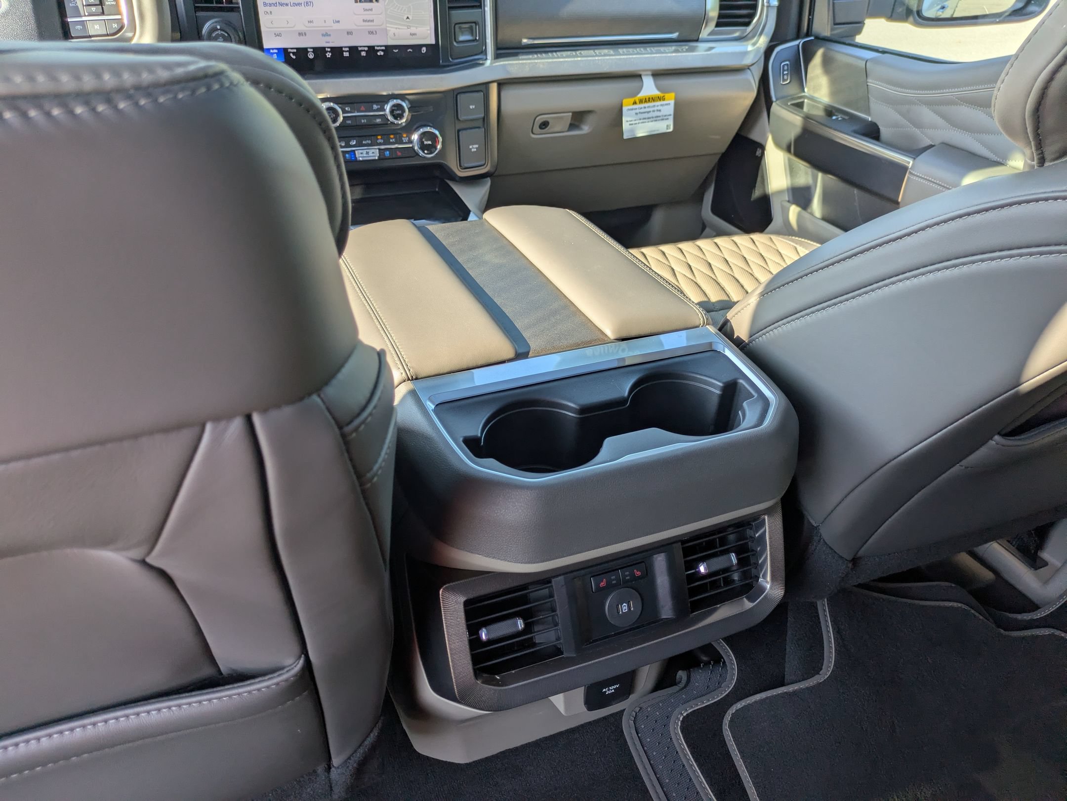 Certified 2026 Ford F250 Platinum w/ Platinum Plus Package AWD/4WD image 31