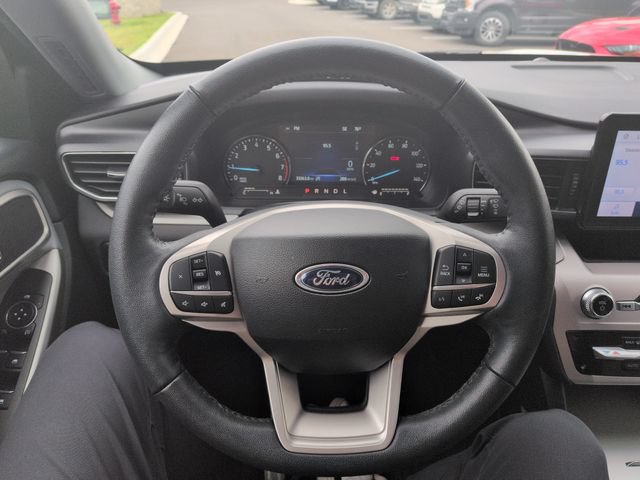 Certified 2023 Ford Explorer XLT w/ Equipment Group 202A AWD/4WD image 33