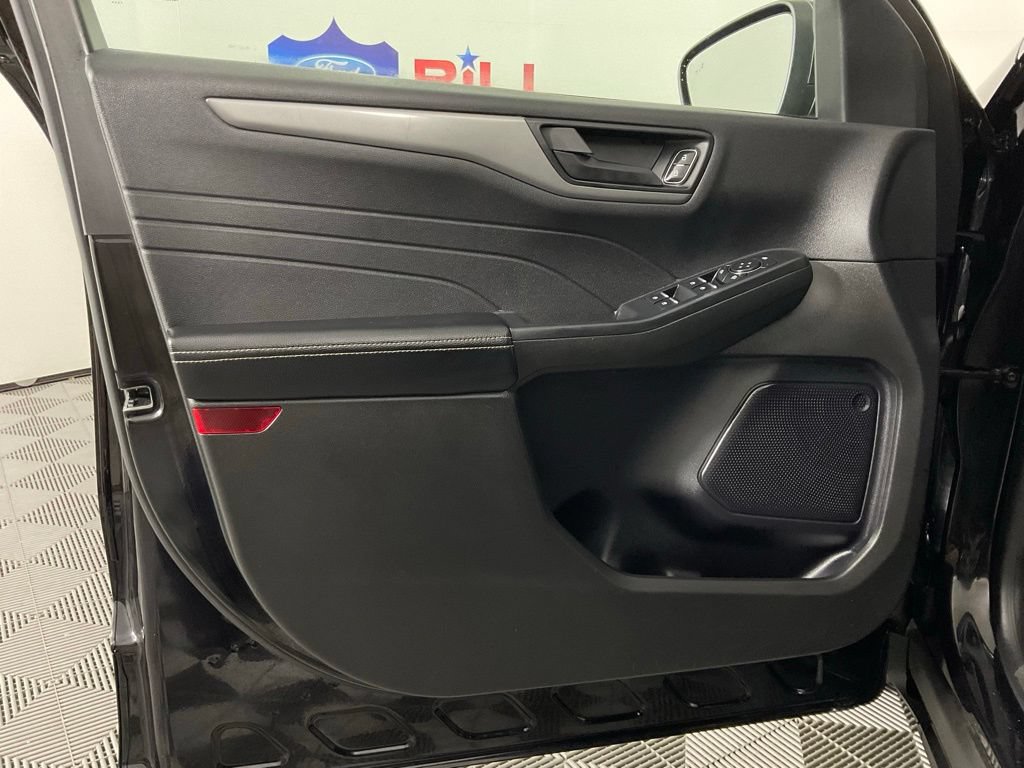 Certified 2024 Ford Escape Active FWD image 12