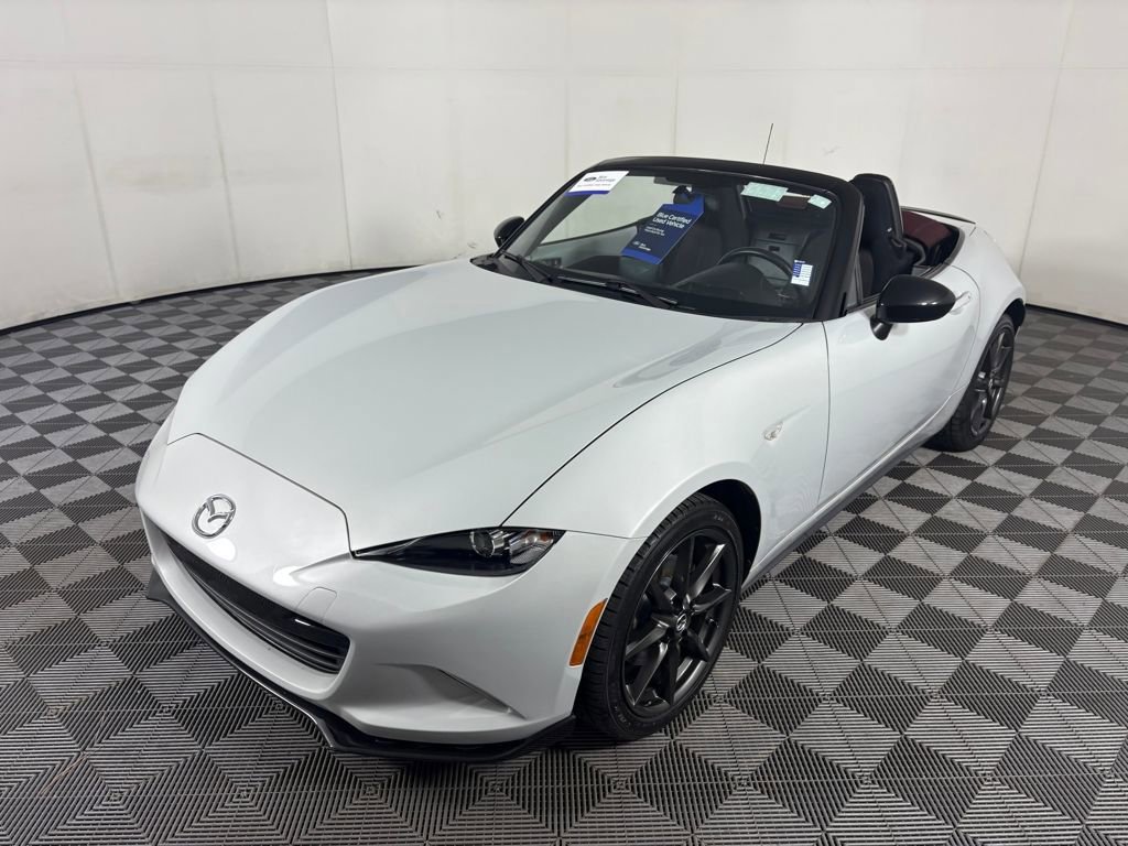 Used 2018 MAZDA MX-5 Miata Club video 2