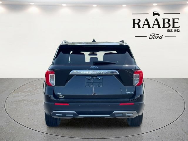 Certified 2018 Ford Explorer XLT w/ Equipment Group 202A AWD/4WD image 6