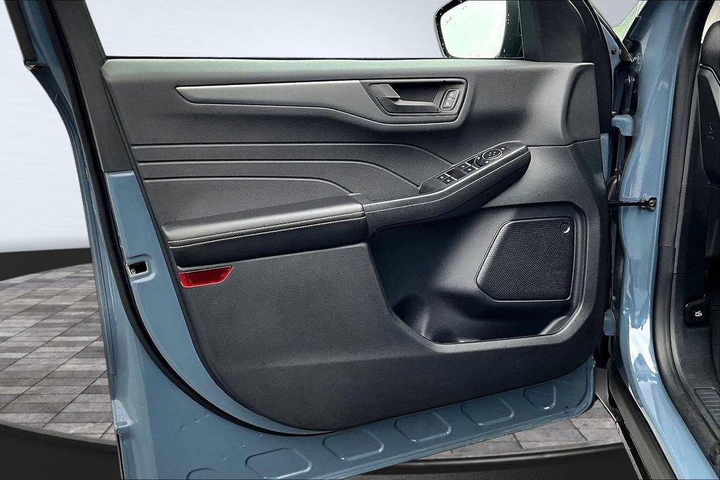 Certified 2025 Ford Escape Active w/ Cold Weather Package FWD image 20