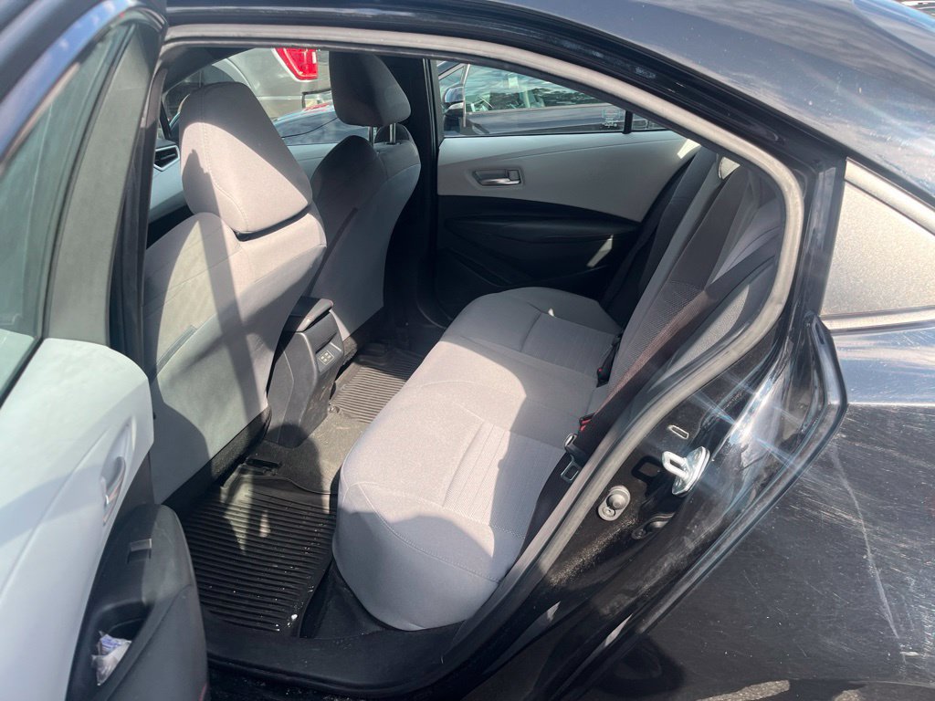 Used 2023 Toyota Corolla SE FWD image 5