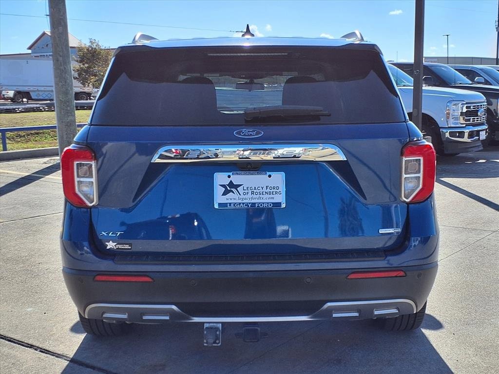 Certified 2020 Ford Explorer XLT w/ Equipment Group 202A image 27