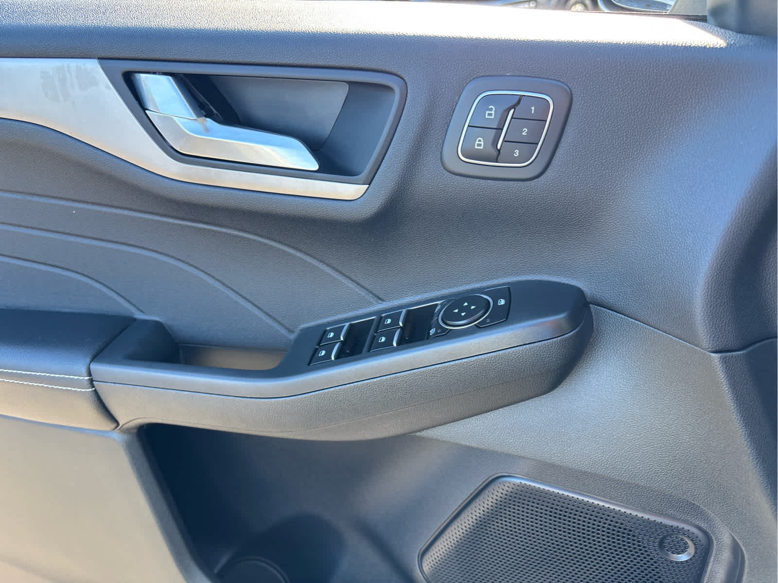 Certified 2022 Ford Escape SEL w/ Technology Package FWD image 24