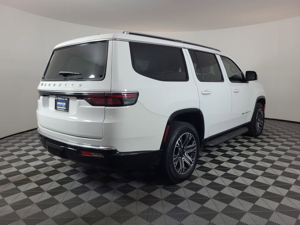Used 2024 Jeep Wagoneer 4WD w/ Premium Group I image 3