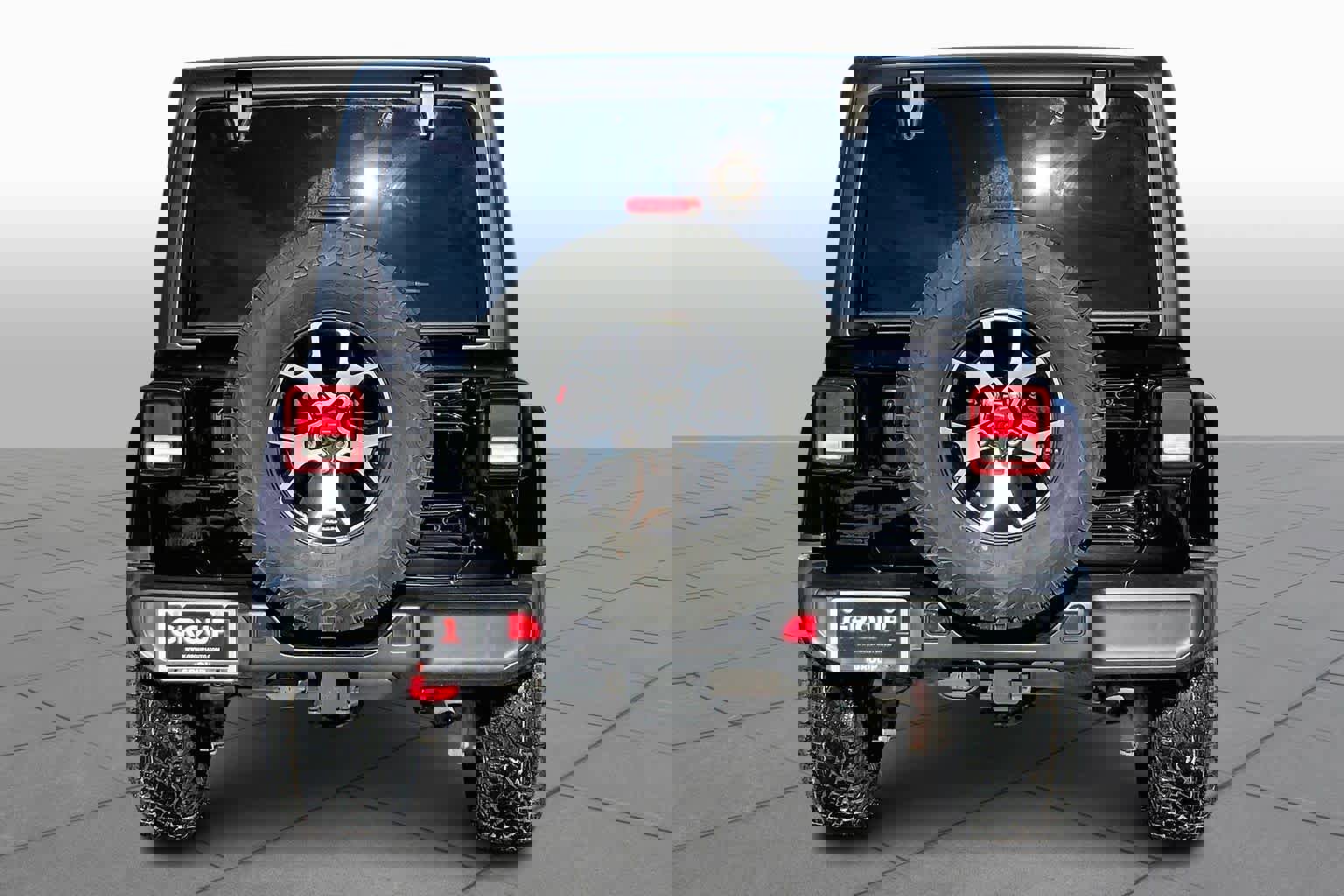 Used 2023 Jeep Wrangler Unlimited Rubicon image 2