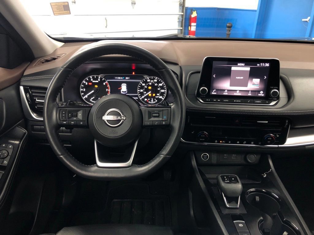 Used 2022 Nissan Rogue SV w/ SV Premium Package image 14