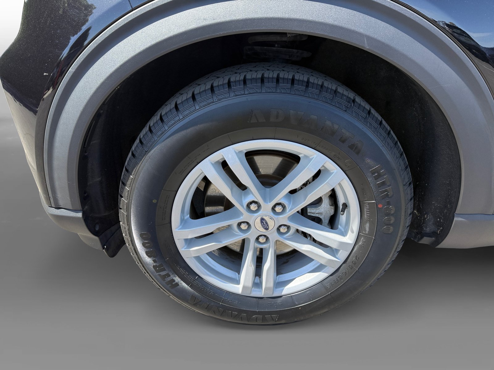 Certified 2023 Ford Explorer XLT RWD image 9