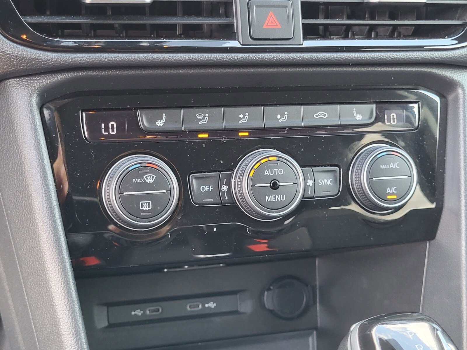 Used 2024 Volkswagen Taos SE FWD image 22