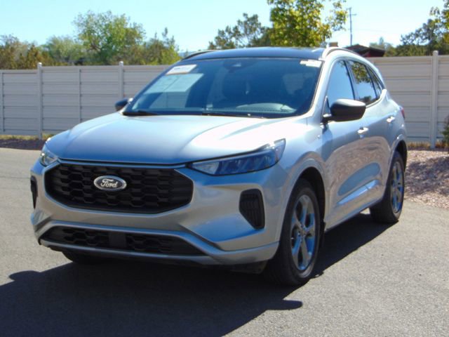 Certified 2023 Ford Escape ST-Line w/ Tech Pack #1 AWD/4WD image 10