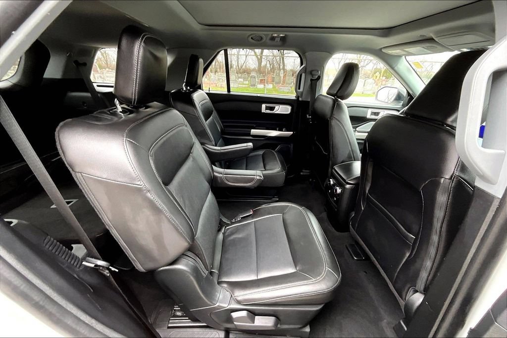 Certified 2023 Ford Explorer Limited w/ Limited Technology Package AWD/4WD image 26