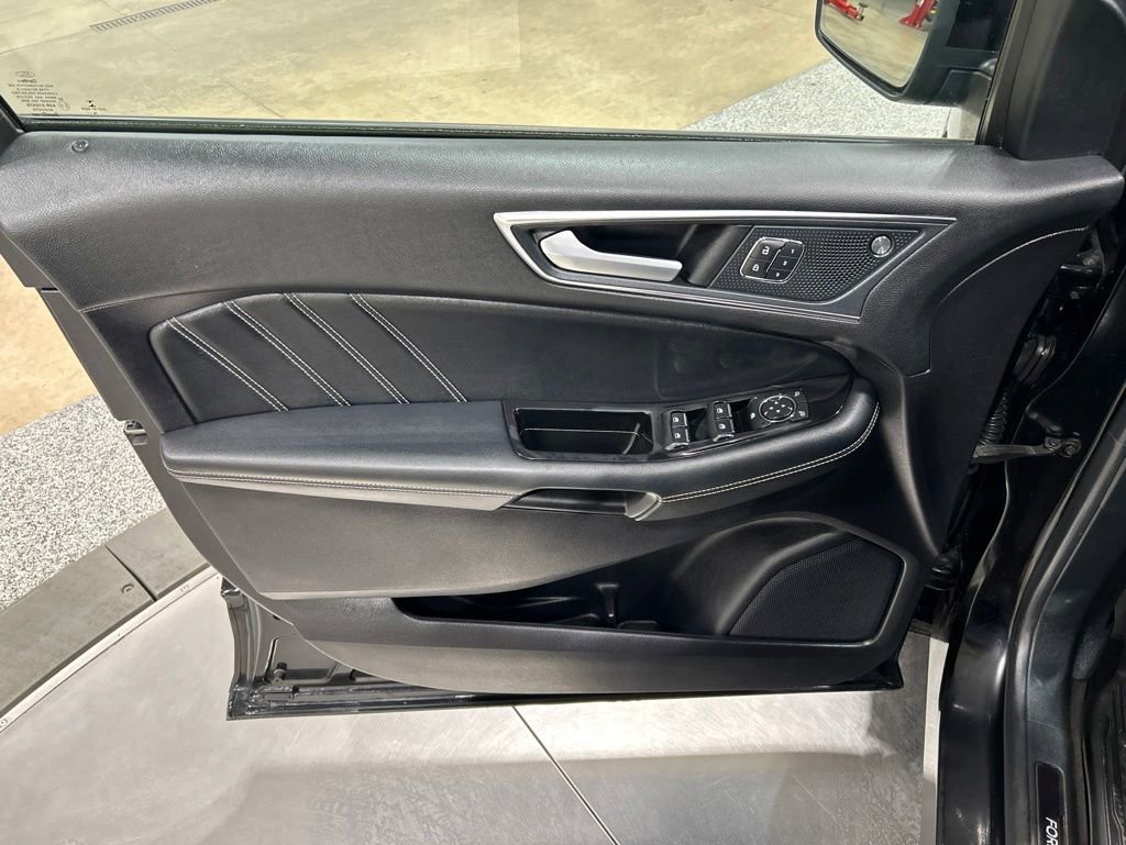 Certified 2019 Ford Edge ST w/ Equipment Group 401A AWD/4WD image 14