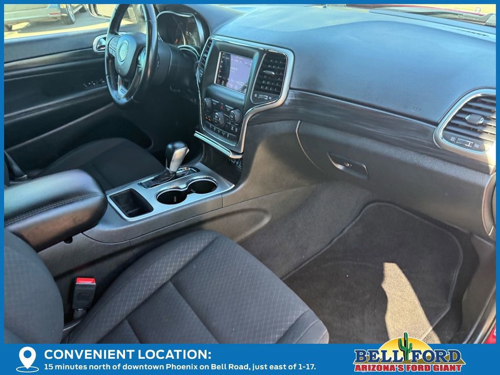 Used 2021 Jeep Grand Cherokee Laredo image 9