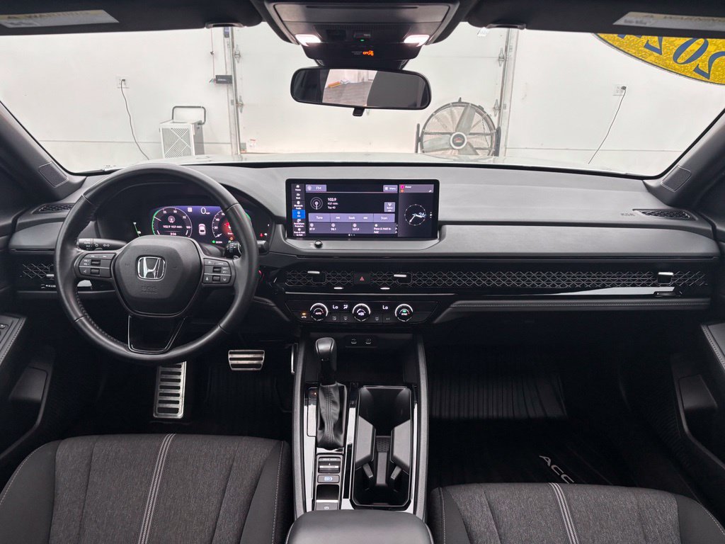 Used 2024 Honda Accord Sport image 3