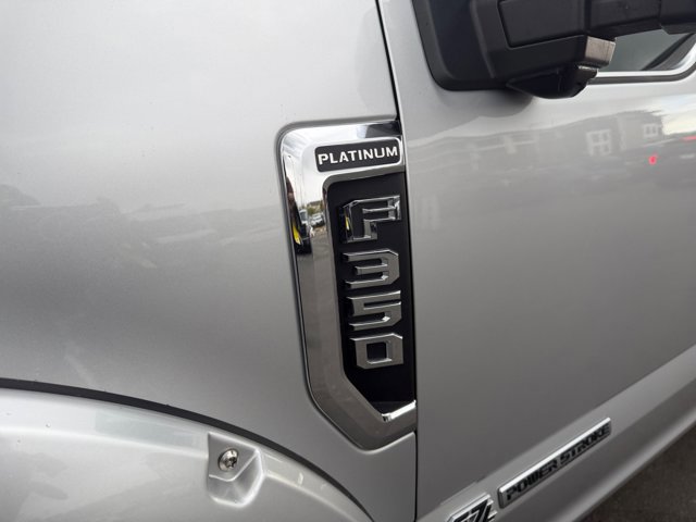 Certified 2017 Ford F350 Platinum w/ Platinum Ultimate Package image 25