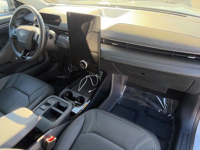 Certified 2025 Ford Mustang Mach-E Premium image 34