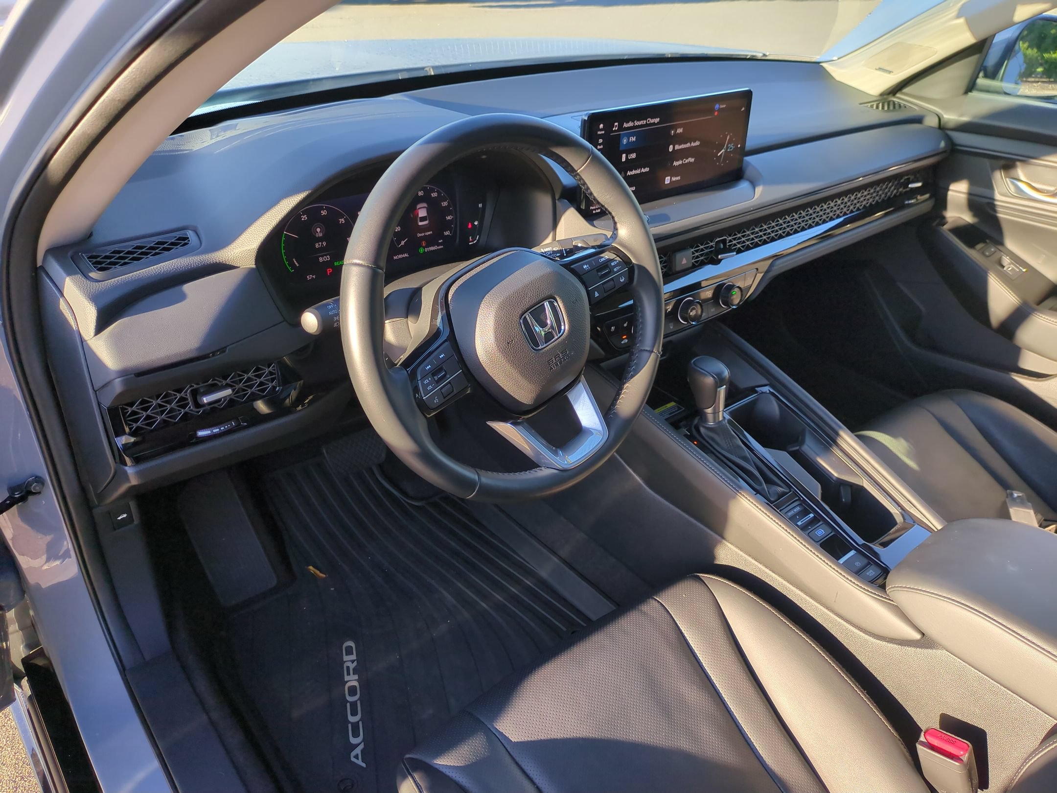 Used 2023 Honda Accord Touring image 15