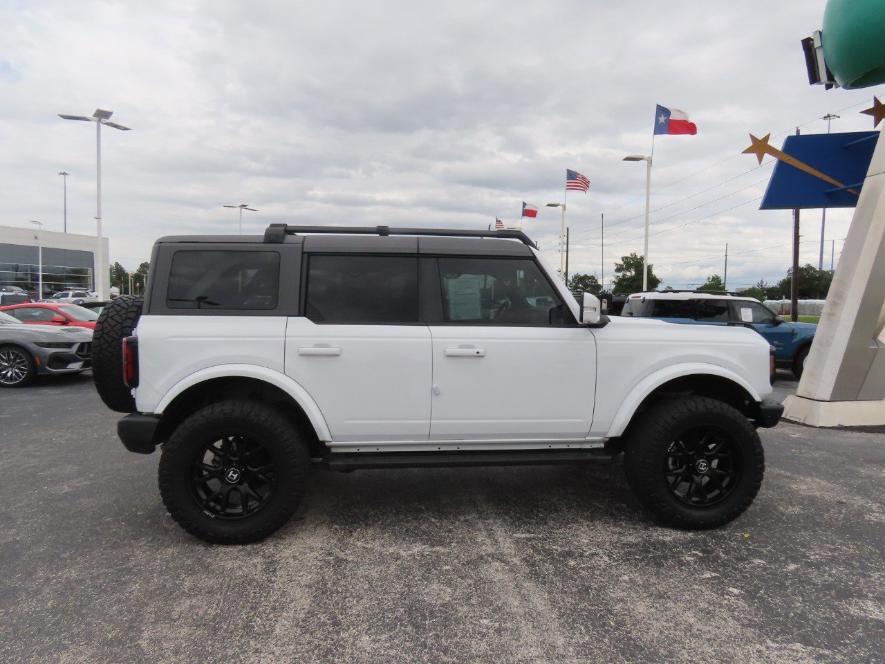 Certified 2023 Ford Bronco Outer Banks AWD/4WD image 8