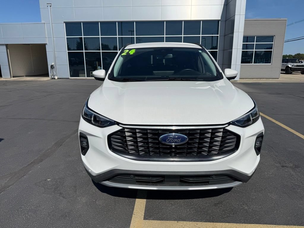 Certified 2024 Ford Escape Platinum w/ Premium Technology Package AWD/4WD image 5