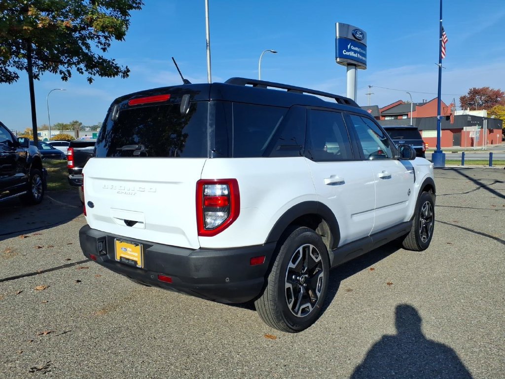 Certified 2023 Ford Bronco Sport Outer Banks w/ Tech Package AWD/4WD image 6