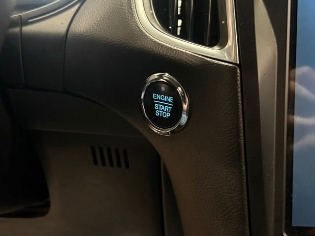 Certified 2024 Ford Edge Titanium AWD/4WD image 17