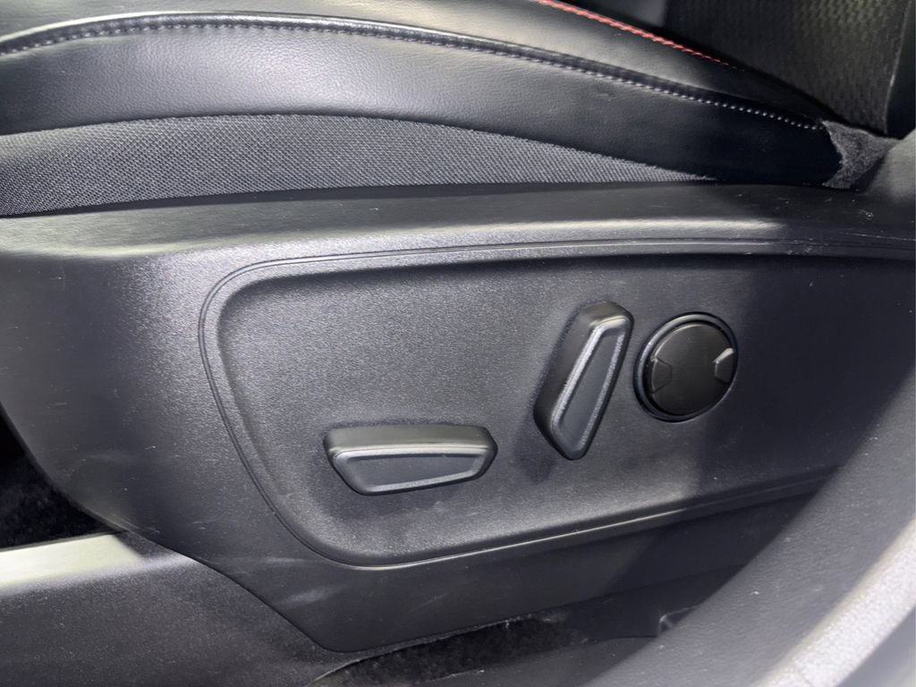 Certified 2025 Ford Escape ST-Line AWD/4WD image 29