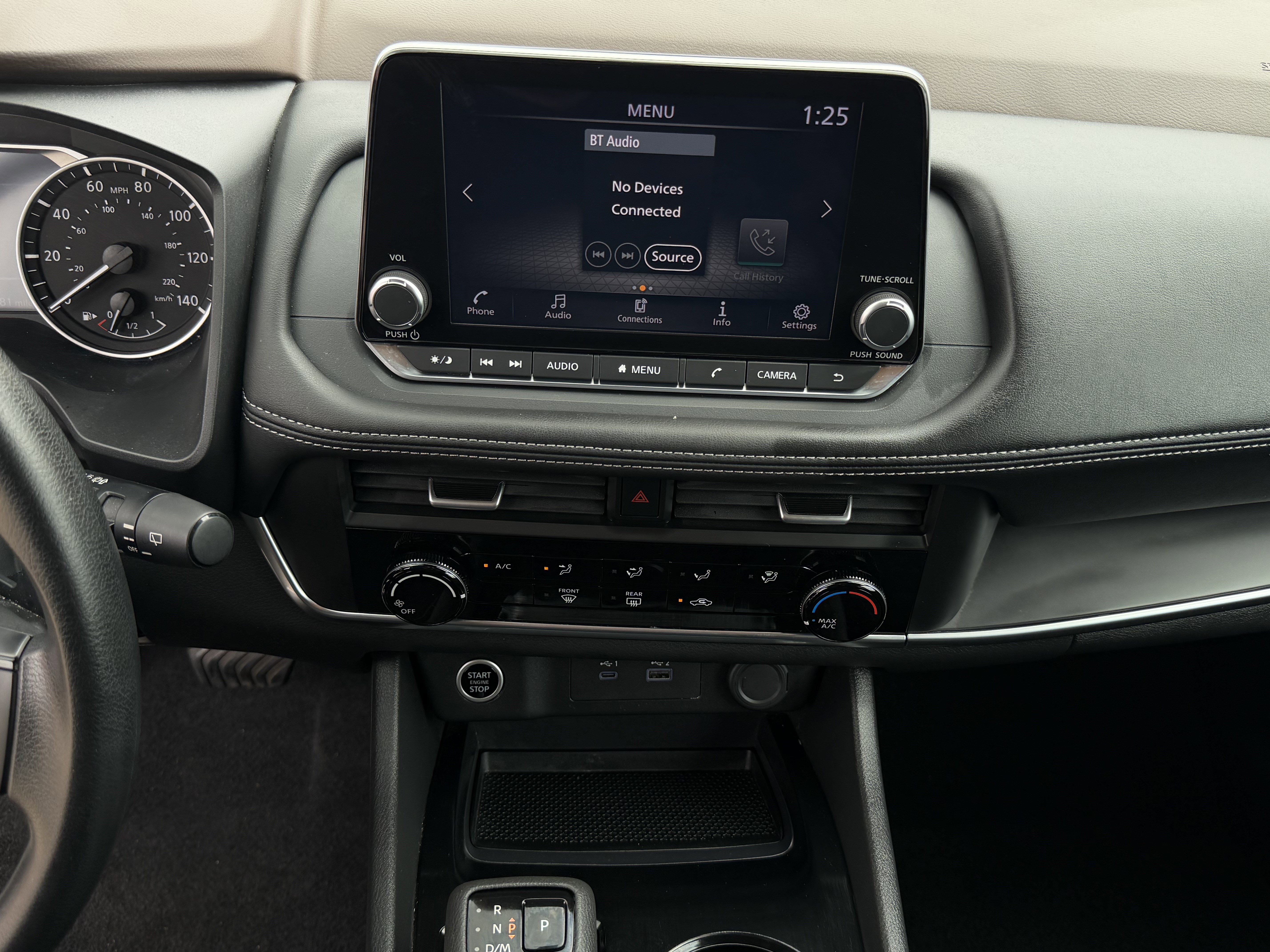 Used 2023 Nissan Rogue S FWD image 17