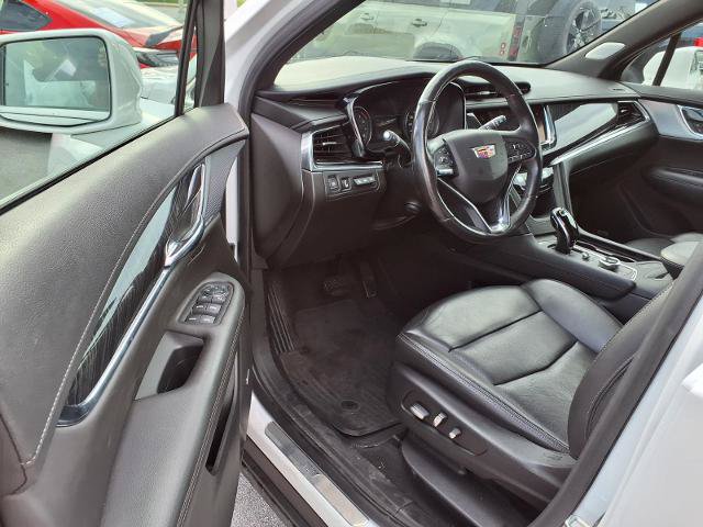Used 2020 Cadillac XT6 Premium Luxury AWD/4WD image 7