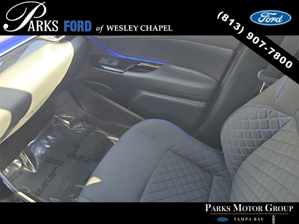 Used 2021 Toyota C-HR XLE image 13