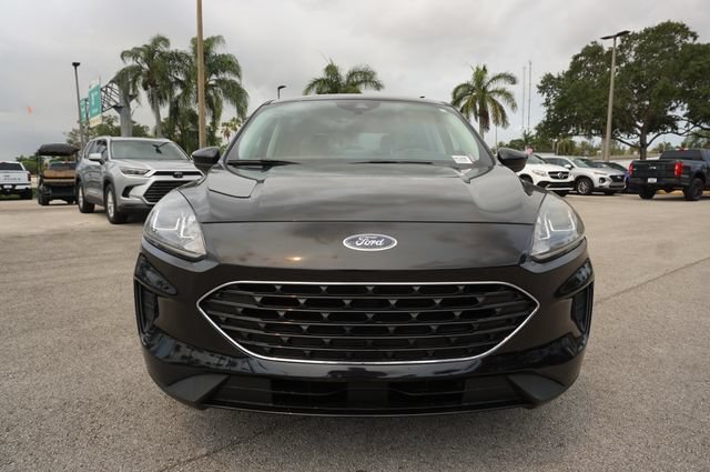 Certified 2021 Ford Escape SE w/ SE Sport Appearance Package FWD image 24