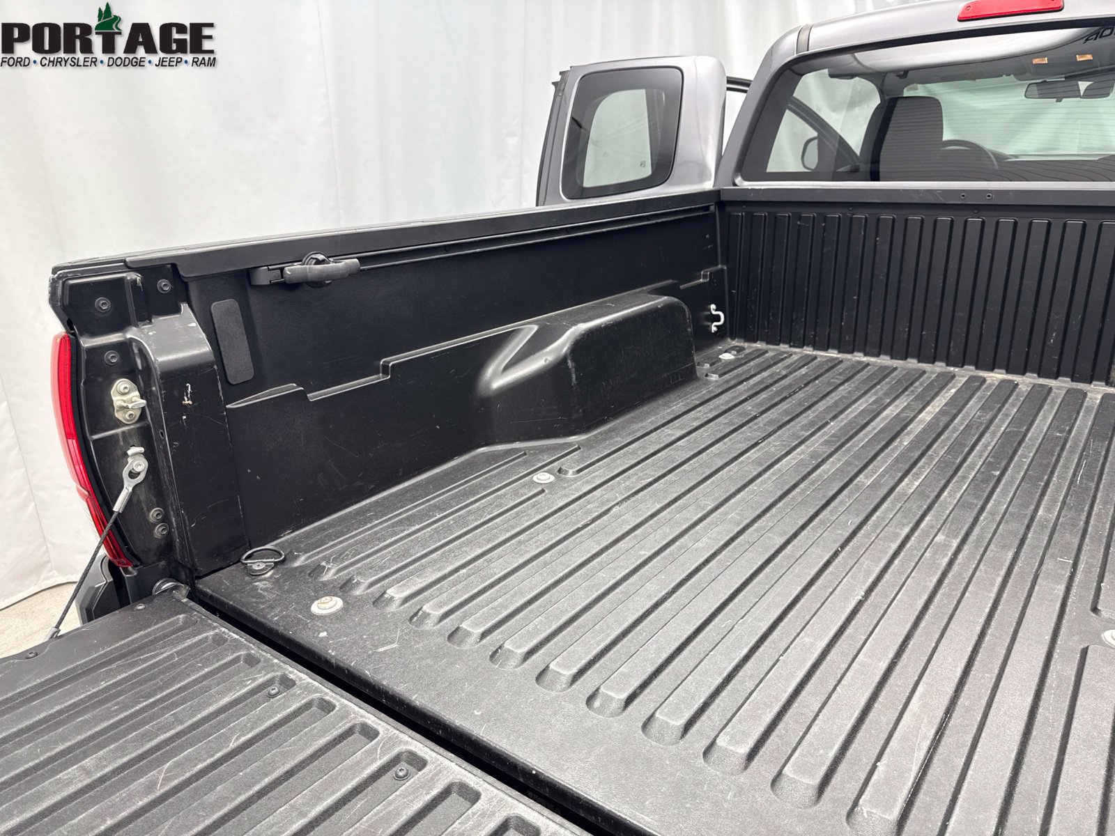 Used 2020 Toyota Tacoma SR5 AWD/4WD image 31
