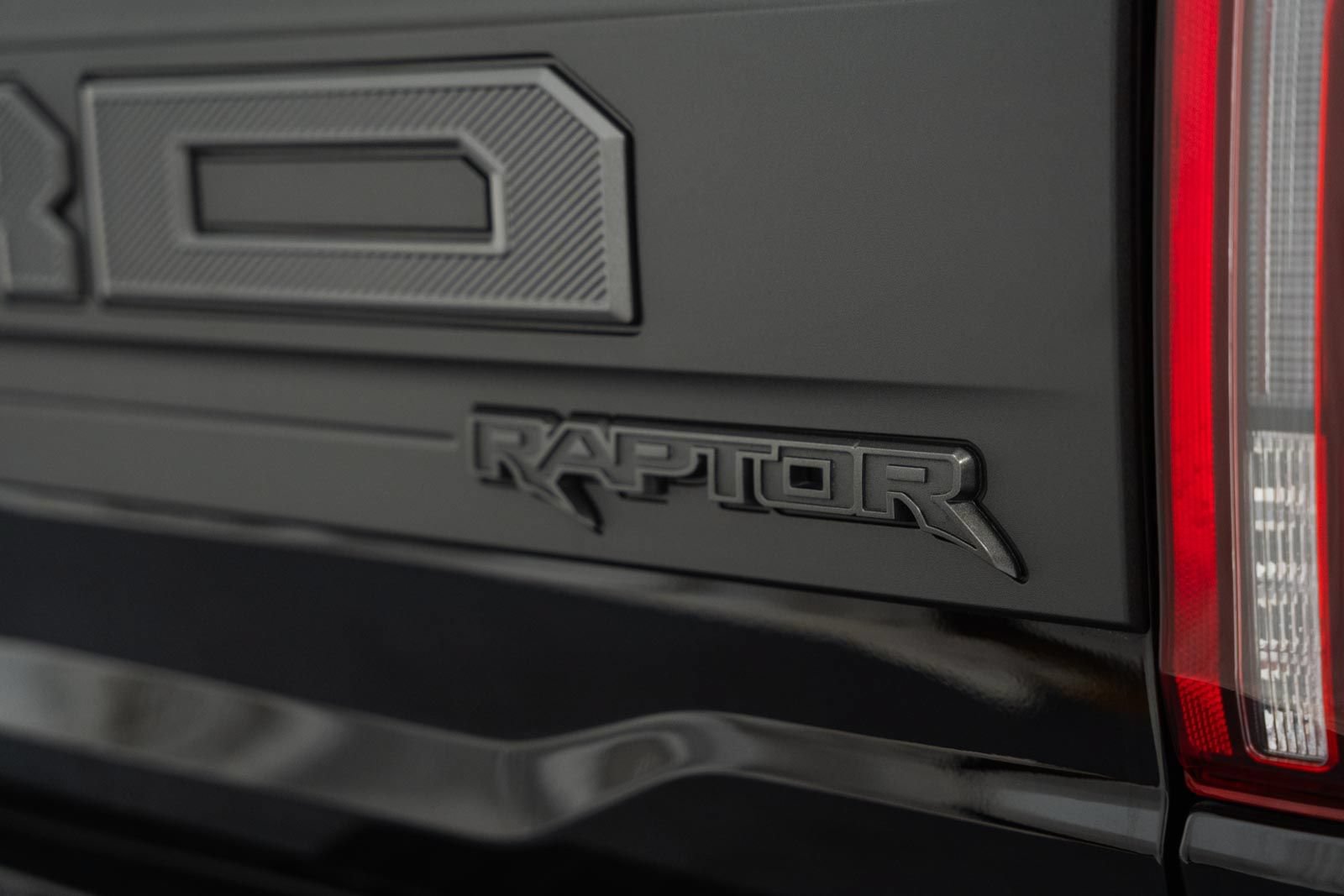 Certified 2025 Ford F150 Raptor AWD/4WD image 9