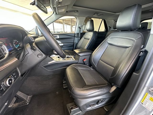 Certified 2024 Ford Explorer Limited w/ Limited Technology Package AWD/4WD image 19