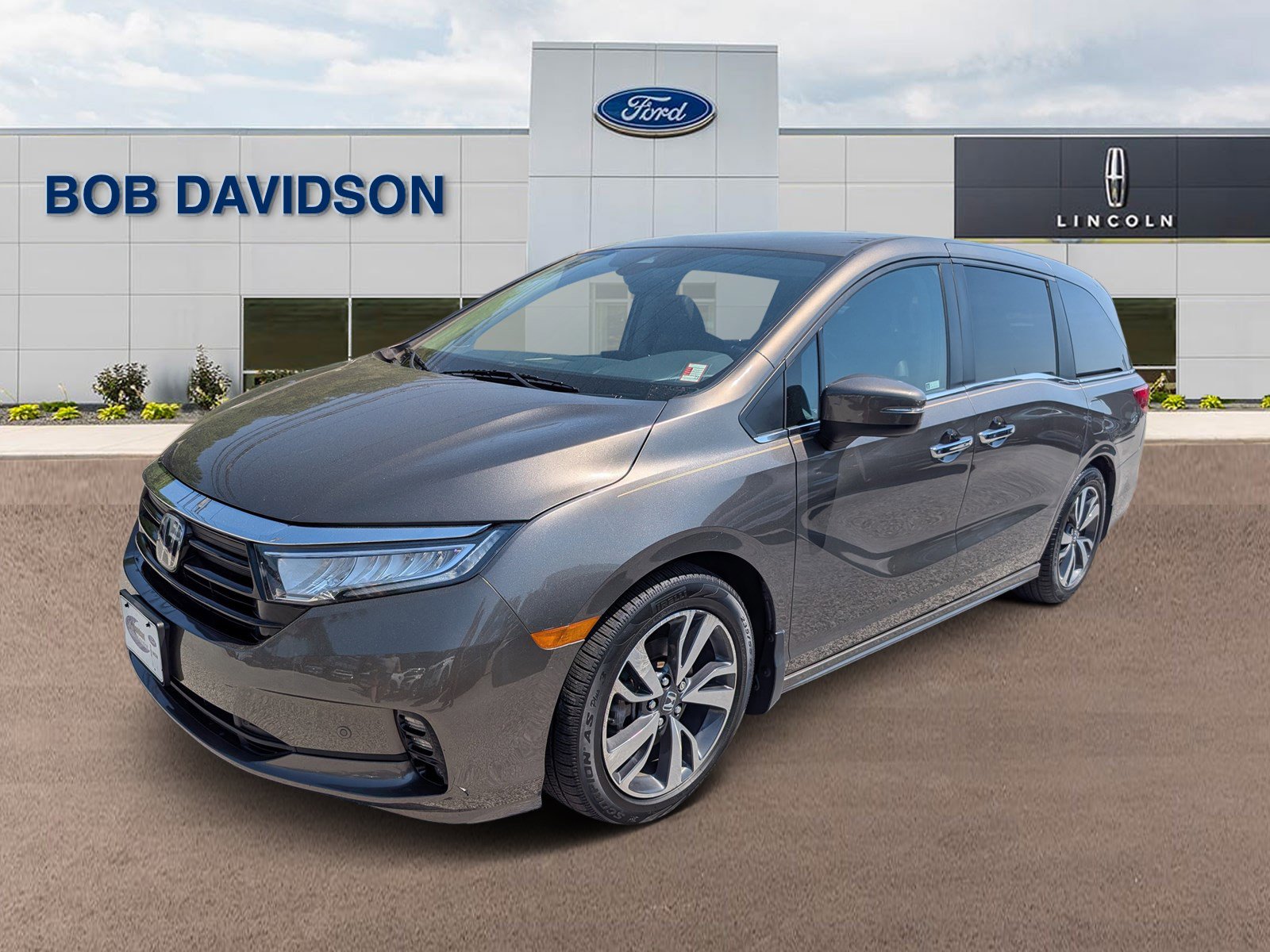 Used 2021 Honda Odyssey Touring image 1