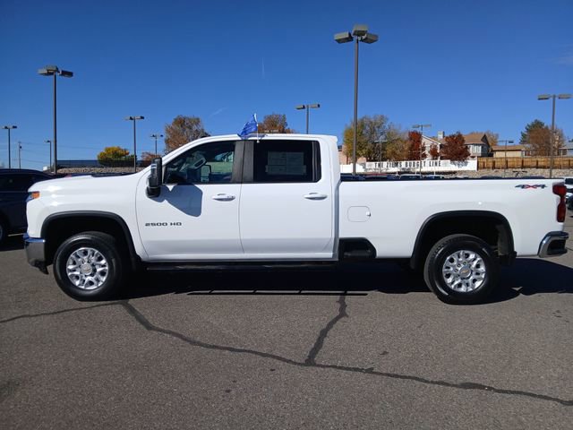 Used 2022 Chevrolet Silverado 2500 LT w/ Convenience Package image 2